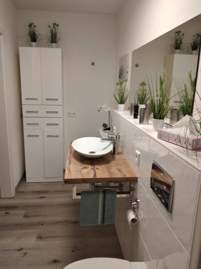 Ferienwohnung Trunk Direkt An Den Weinbergen, Parkplatz, Terrasse Mit Grill Und Lounge Roschbach Exterior foto